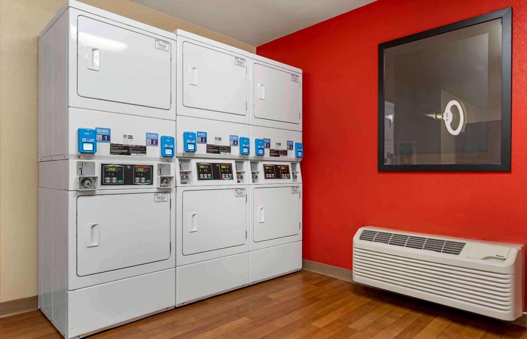 Extended Stay America Select Suites - Chicago - Hanover Park Екстер'єр фото